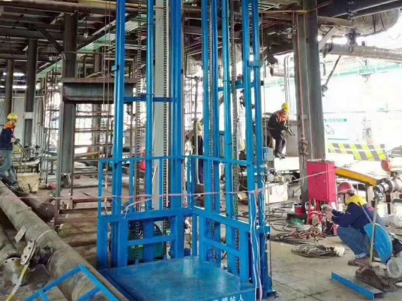 側(cè)方進貨液壓貨梯